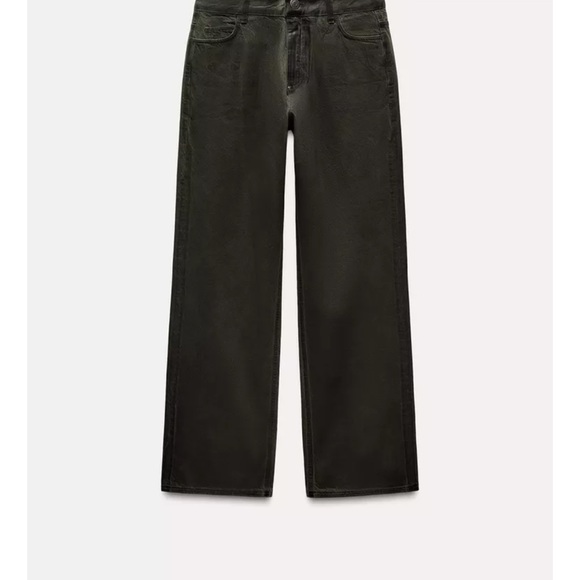 Relaxed Fit (4) - Straight Leg - Mid Waist- Waxed Finished- 
ZW ZARA WOMAN JEANS - Picture 4 of 15